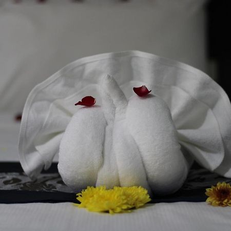 Chana Hotel Пхукет Экстерьер фото