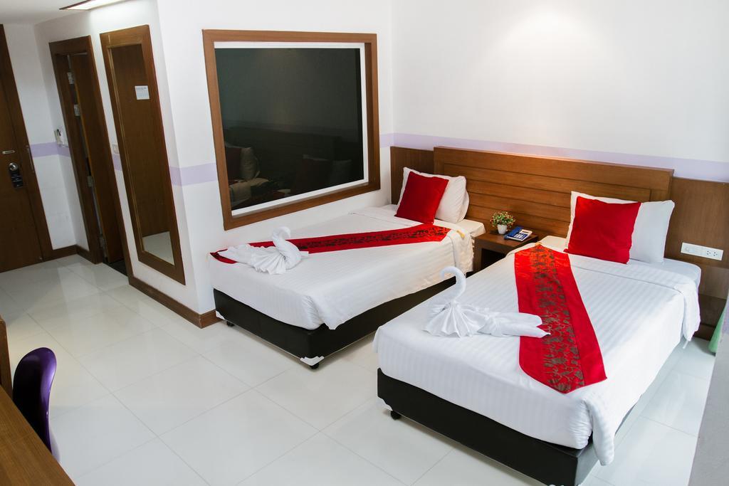 Chana Hotel Пхукет Экстерьер фото